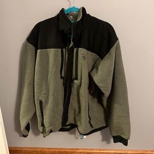Women’s Mountain Hardwear fleece